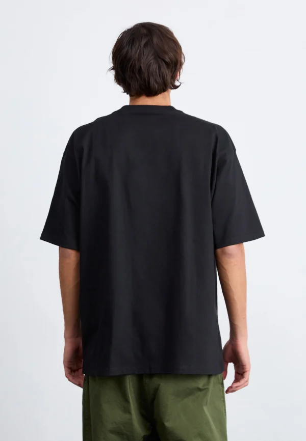 Футболка Carhartt чорна з кишенею