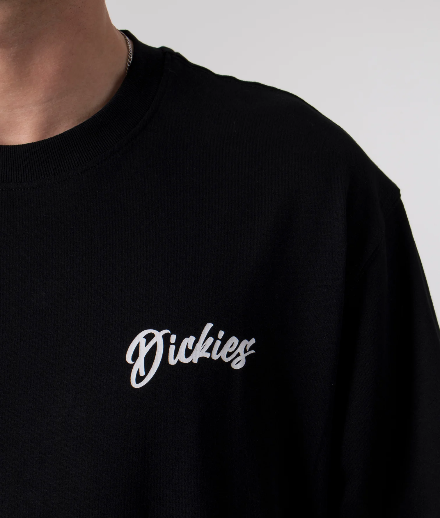 Футболка Dickies чорна з принтом